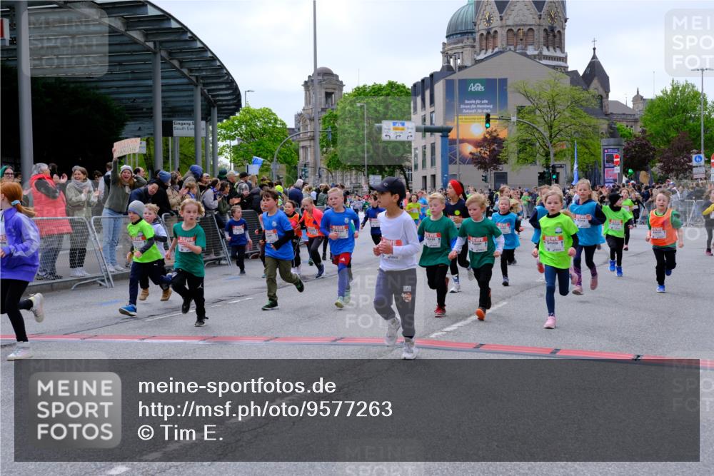 25.04.2026 - Das Zehntel Tim E. http://msf.ph/oto/9577263 25.04.2026 10:59:38 Ziel 5026, 5219, 5233, 5240, 5245, 5248, 5271, 5286, 5352, 5353, 5635, 5690, 5715, 5722, 5960, 5995, 6296, 6305, 6306, 6320, 6438, 6632, 6643, 6654, 6669, 6686, 6742, 6945, 7054, 7057, 7066, 7067, 7078, 7296, 7361, 7370, 7371, 7372, 7384, 7479, 7535, 7559, 7644, 7657, 7761, 7767, 7782, 7800, 7812, 7834, 7859 meine-sportfotos.de