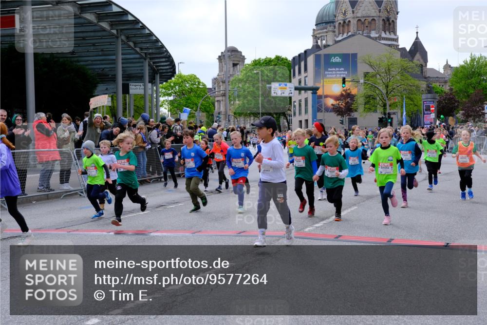25.04.2026 - Das Zehntel Tim E. http://msf.ph/oto/9577264 25.04.2026 10:59:39 Ziel 5026, 5219, 5233, 5240, 5245, 5248, 5271, 5286, 5352, 5353, 5635, 5690, 5715, 5722, 5860, 5960, 6296, 6305, 6306, 6320, 6438, 6632, 6643, 6654, 6669, 6686, 6742, 6945, 7054, 7057, 7066, 7067, 7078, 7296, 7361, 7370, 7371, 7372, 7384, 7479, 7535, 7559, 7644, 7657, 7761, 7767, 7782, 7800, 7812, 7834, 7859 meine-sportfotos.de