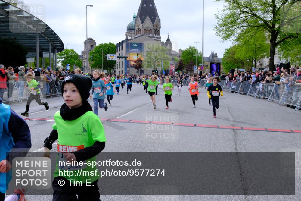 25.04.2026 - Das Zehntel Tim E. http://msf.ph/oto/9577274 25.04.2026 10:59:42 Ziel 5026, 5040, 5094, 5155, 5219, 5233, 5240, 5245, 5248, 5271, 5286, 5352, 5353, 5635, 5690, 5715, 5722, 5767, 5860, 5960, 6270, 6274, 6305, 6306, 6320, 6438, 6608, 6632, 6643, 6654, 6661, 6669, 6671, 6686, 6742, 6872, 6896, 6945, 7057, 7066, 7078, 7112, 7235, 7241, 7296, 7361, 7370, 7371, 7372, 7376, 7384, 7479, 7535, 7559, 7644, 7657, 7761, 7767, 7782, 7800, 7812, 7834, 7859 meine-sportfotos.de