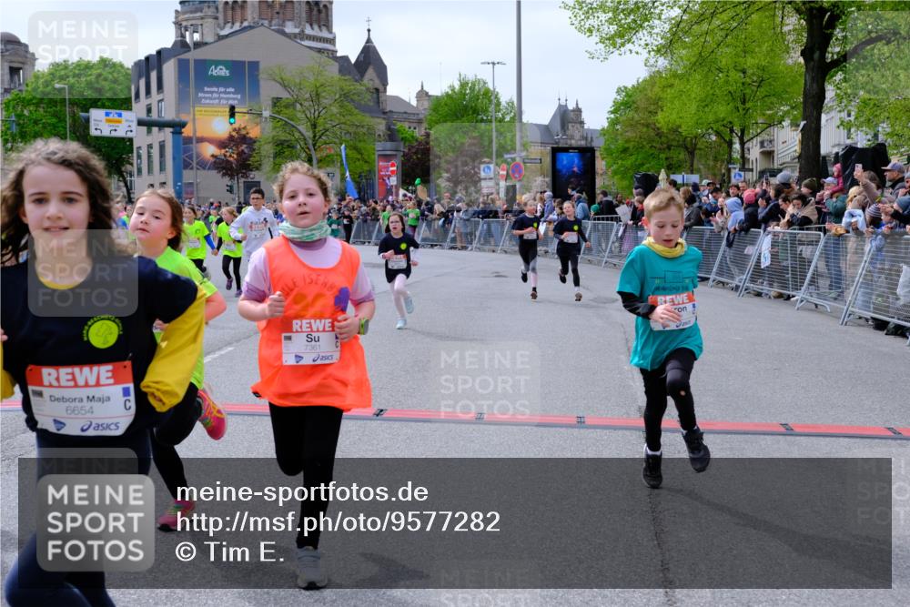 25.04.2026 - Das Zehntel Tim E. http://msf.ph/oto/9577282 25.04.2026 10:59:44 Ziel 5026, 5040, 5094, 5155, 5164, 5233, 5240, 5245, 5248, 5271, 5286, 5352, 5353, 5635, 5690, 5715, 5722, 5767, 5860, 5960, 6270, 6274, 6305, 6306, 6320, 6438, 6556, 6608, 6632, 6643, 6654, 6661, 6669, 6671, 6686, 6742, 6872, 6896, 7057, 7066, 7078, 7112, 7235, 7241, 7361, 7370, 7371, 7372, 7376, 7384, 7479, 7535, 7559, 7644, 7761, 7767, 7782, 7800, 7812, 7834, 7859 meine-sportfotos.de