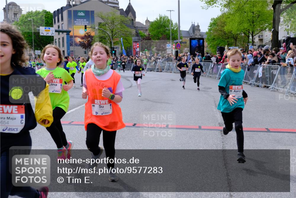 25.04.2026 - Das Zehntel Tim E. http://msf.ph/oto/9577283 25.04.2026 10:59:44 Ziel 5026, 5040, 5094, 5155, 5164, 5233, 5240, 5245, 5248, 5271, 5286, 5352, 5353, 5635, 5690, 5715, 5722, 5767, 5860, 5960, 6270, 6274, 6305, 6306, 6320, 6438, 6556, 6608, 6632, 6643, 6654, 6661, 6669, 6671, 6686, 6742, 6872, 6896, 7057, 7066, 7078, 7112, 7235, 7241, 7361, 7370, 7371, 7372, 7376, 7384, 7479, 7535, 7559, 7644, 7761, 7767, 7782, 7800, 7812, 7834, 7859 meine-sportfotos.de