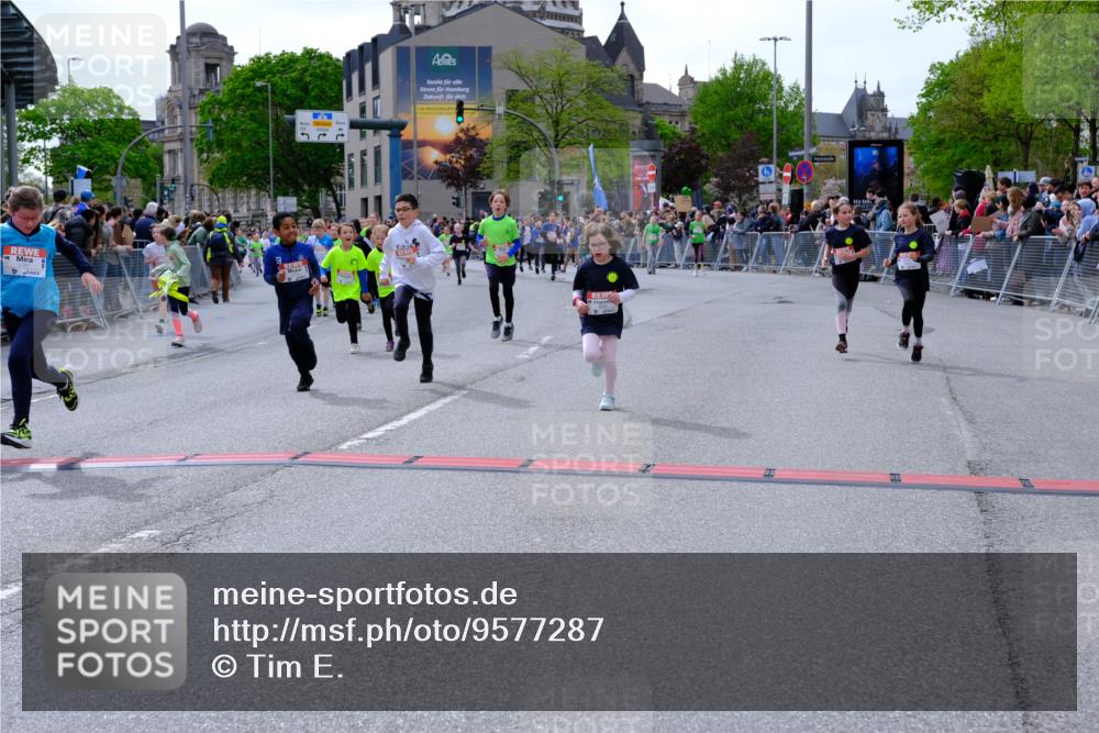 25.04.2026 - Das Zehntel Tim E. http://msf.ph/oto/9577287 25.04.2026 10:59:45 Ziel 5026, 5040, 5094, 5155, 5164, 5233, 5240, 5245, 5248, 5271, 5286, 5352, 5353, 5635, 5690, 5715, 5722, 5767, 5860, 6270, 6274, 6305, 6306, 6320, 6438, 6556, 6608, 6632, 6643, 6654, 6661, 6669, 6671, 6686, 6742, 6872, 6896, 7057, 7066, 7078, 7112, 7235, 7241, 7361, 7370, 7371, 7372, 7376, 7384, 7479, 7535, 7559, 7644, 7761, 7767, 7782, 7800, 7812, 7834, 7859 meine-sportfotos.de