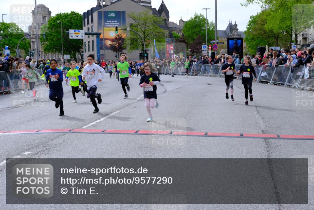 25.04.2026 - Das Zehntel Tim E. http://msf.ph/oto/9577290 25.04.2026 10:59:45 Ziel 5026, 5040, 5094, 5155, 5164, 5233, 5240, 5245, 5248, 5271, 5286, 5352, 5353, 5635, 5690, 5715, 5722, 5767, 5860, 6270, 6274, 6305, 6306, 6320, 6438, 6556, 6608, 6632, 6643, 6654, 6661, 6669, 6671, 6686, 6742, 6872, 6896, 7057, 7066, 7078, 7112, 7235, 7241, 7361, 7370, 7371, 7372, 7376, 7384, 7479, 7535, 7559, 7644, 7761, 7767, 7782, 7800, 7812, 7834, 7859 meine-sportfotos.de