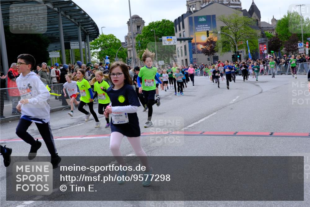 25.04.2026 - Das Zehntel Tim E. http://msf.ph/oto/9577298 25.04.2026 10:59:47 Ziel 5026, 5040, 5094, 5155, 5164, 5240, 5248, 5271, 5286, 5297, 5301, 5352, 5353, 5358, 5408, 5460, 5635, 5690, 5715, 5722, 5767, 5860, 6270, 6274, 6320, 6387, 6438, 6556, 6572, 6608, 6632, 6654, 6661, 6671, 6742, 6872, 6896, 7057, 7066, 7078, 7112, 7235, 7241, 7330, 7361, 7370, 7371, 7372, 7376, 7384, 7411, 7479, 7521, 7535, 7559, 7730, 7761, 7782, 7825, 7859, 7876 meine-sportfotos.de