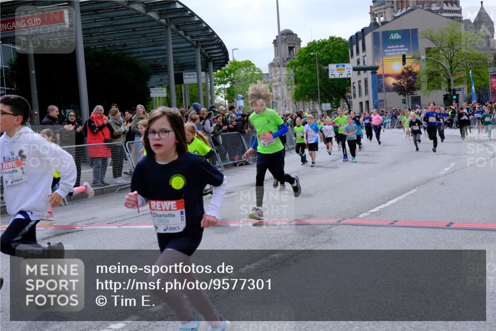 25.04.2026 - Das Zehntel Tim E. http://msf.ph/oto/9577301 25.04.2026 10:59:47 Ziel 5026, 5040, 5094, 5155, 5164, 5240, 5248, 5271, 5286, 5297, 5301, 5352, 5353, 5358, 5408, 5460, 5635, 5690, 5715, 5722, 5767, 5860, 6270, 6274, 6320, 6387, 6438, 6556, 6572, 6608, 6632, 6654, 6661, 6671, 6742, 6872, 6896, 7057, 7066, 7078, 7112, 7235, 7241, 7330, 7361, 7370, 7371, 7372, 7376, 7384, 7411, 7479, 7521, 7535, 7559, 7730, 7761, 7782, 7825, 7859, 7876 meine-sportfotos.de