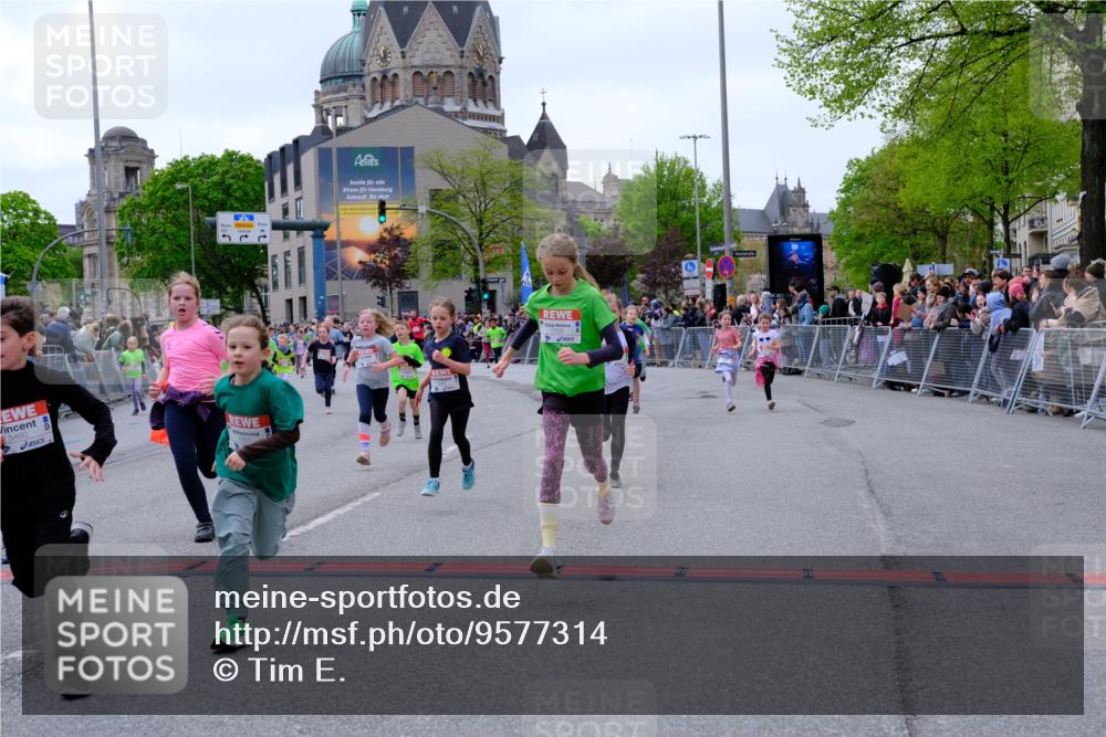 25.04.2026 - Das Zehntel Tim E. http://msf.ph/oto/9577314 25.04.2026 10:59:52 Ziel 5040, 5045, 5075, 5078, 5094, 5155, 5163, 5164, 5297, 5301, 5358, 5389, 5408, 5429, 5438, 5460, 5538, 5541, 5574, 5767, 5835, 6270, 6274, 6387, 6427, 6556, 6572, 6608, 6631, 6648, 6661, 6671, 6853, 6872, 6896, 6975, 7033, 7045, 7112, 7235, 7241, 7330, 7338, 7376, 7411, 7521, 7730, 7825, 7876 meine-sportfotos.de