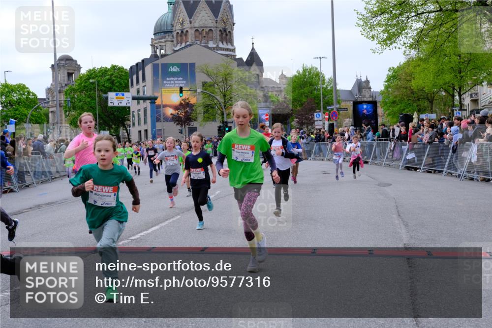 25.04.2026 - Das Zehntel Tim E. http://msf.ph/oto/9577316 25.04.2026 10:59:52 Ziel 5040, 5045, 5075, 5078, 5094, 5155, 5163, 5164, 5297, 5301, 5358, 5389, 5408, 5429, 5438, 5460, 5538, 5541, 5574, 5767, 5835, 6270, 6274, 6387, 6427, 6556, 6572, 6608, 6631, 6648, 6661, 6671, 6853, 6872, 6896, 6975, 7033, 7045, 7112, 7235, 7241, 7330, 7338, 7376, 7411, 7521, 7730, 7825, 7876 meine-sportfotos.de