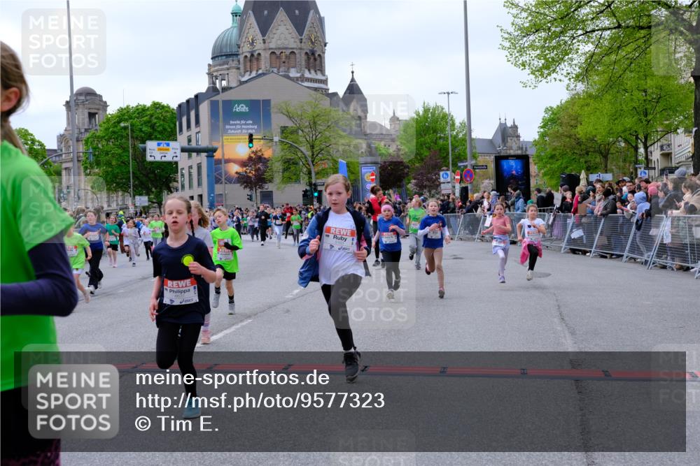 25.04.2026 - Das Zehntel Tim E. http://msf.ph/oto/9577323 25.04.2026 10:59:53 Ziel 5040, 5045, 5075, 5078, 5094, 5155, 5163, 5164, 5297, 5301, 5358, 5389, 5408, 5429, 5438, 5460, 5538, 5541, 5574, 5835, 6387, 6427, 6556, 6572, 6631, 6648, 6661, 6671, 6853, 6872, 6975, 7033, 7045, 7076, 7081, 7112, 7235, 7241, 7330, 7338, 7411, 7521, 7730, 7825, 7876 meine-sportfotos.de