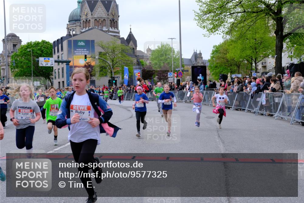 25.04.2026 - Das Zehntel Tim E. http://msf.ph/oto/9577325 25.04.2026 10:59:54 Ziel 5040, 5045, 5075, 5078, 5163, 5164, 5297, 5301, 5358, 5389, 5408, 5429, 5438, 5460, 5538, 5541, 5574, 5835, 5983, 6387, 6427, 6492, 6516, 6556, 6572, 6631, 6648, 6661, 6671, 6853, 6975, 7033, 7045, 7076, 7081, 7112, 7235, 7241, 7330, 7338, 7411, 7521, 7730, 7825, 7876 meine-sportfotos.de