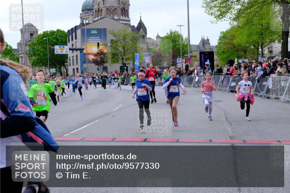 25.04.2026 - Das Zehntel Tim E. http://msf.ph/oto/9577330 25.04.2026 10:59:54 Ziel 5040, 5045, 5075, 5078, 5163, 5164, 5297, 5301, 5358, 5389, 5408, 5429, 5438, 5460, 5538, 5541, 5574, 5835, 5983, 6387, 6427, 6492, 6516, 6556, 6572, 6631, 6648, 6661, 6671, 6853, 6975, 7033, 7045, 7076, 7081, 7112, 7235, 7241, 7330, 7338, 7411, 7521, 7730, 7825, 7876 meine-sportfotos.de