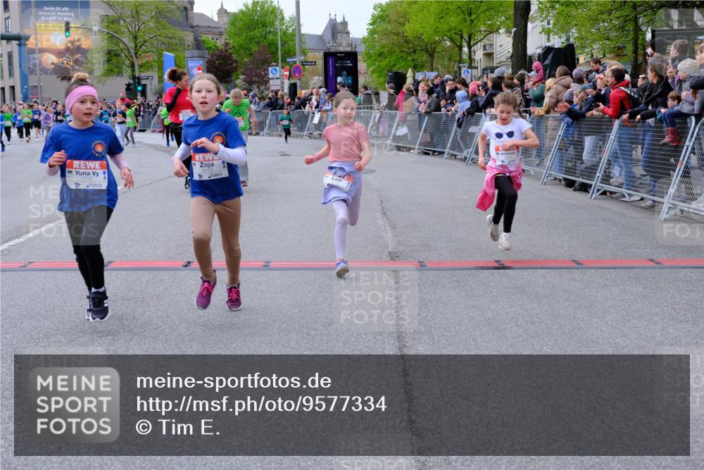 25.04.2026 - Das Zehntel Tim E. http://msf.ph/oto/9577334 25.04.2026 10:59:55 Ziel 5045, 5075, 5078, 5163, 5164, 5204, 5297, 5301, 5358, 5389, 5408, 5429, 5438, 5460, 5538, 5541, 5574, 5835, 5983, 6387, 6427, 6492, 6516, 6556, 6572, 6631, 6648, 6853, 6975, 7033, 7045, 7076, 7081, 7098, 7330, 7338, 7411, 7521, 7730, 7825, 7876 meine-sportfotos.de