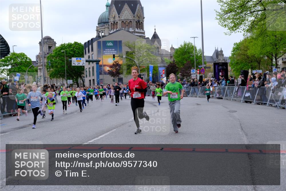 25.04.2026 - Das Zehntel Tim E. http://msf.ph/oto/9577340 25.04.2026 10:59:56 Ziel 5045, 5075, 5078, 5163, 5197, 5204, 5238, 5297, 5301, 5358, 5389, 5408, 5429, 5438, 5460, 5538, 5541, 5574, 5835, 5983, 6387, 6427, 6492, 6516, 6572, 6631, 6648, 6694, 6853, 6975, 7033, 7045, 7076, 7081, 7098, 7119, 7330, 7338, 7411, 7521, 7730, 7825, 7876 meine-sportfotos.de