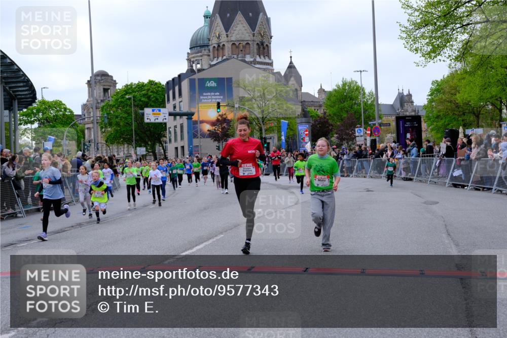 25.04.2026 - Das Zehntel Tim E. http://msf.ph/oto/9577343 25.04.2026 10:59:57 Ziel 5045, 5075, 5078, 5163, 5197, 5204, 5238, 5297, 5301, 5358, 5389, 5408, 5429, 5438, 5460, 5538, 5541, 5574, 5681, 5835, 5983, 6314, 6387, 6427, 6492, 6516, 6572, 6631, 6648, 6694, 6853, 6975, 7033, 7045, 7076, 7081, 7098, 7119, 7330, 7338, 7411, 7521, 7730, 7825, 7876 meine-sportfotos.de