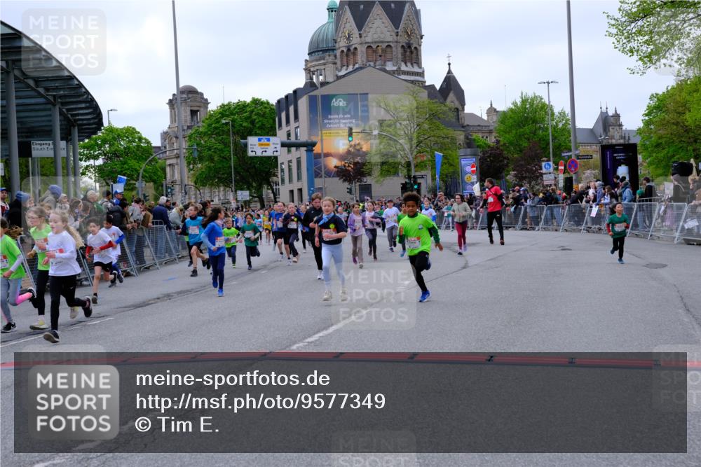 25.04.2026 - Das Zehntel Tim E. http://msf.ph/oto/9577349 25.04.2026 11:00:00 Ziel 5045, 5075, 5078, 5150, 5163, 5197, 5200, 5204, 5208, 5238, 5389, 5429, 5436, 5438, 5439, 5538, 5541, 5574, 5681, 5835, 5889, 5983, 6218, 6314, 6427, 6492, 6516, 6631, 6633, 6648, 6650, 6673, 6694, 6853, 6975, 7015, 7029, 7033, 7045, 7076, 7081, 7098, 7119, 7275, 7283, 7327, 7329, 7338, 7346, 7819, 7850 meine-sportfotos.de