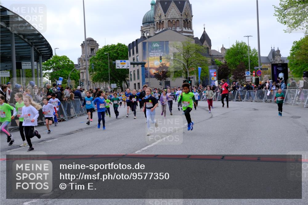 25.04.2026 - Das Zehntel Tim E. http://msf.ph/oto/9577350 25.04.2026 11:00:00 Ziel 5045, 5075, 5078, 5150, 5163, 5197, 5200, 5204, 5208, 5238, 5389, 5429, 5436, 5438, 5439, 5538, 5541, 5574, 5681, 5835, 5889, 5983, 6218, 6314, 6427, 6492, 6516, 6631, 6633, 6648, 6650, 6673, 6694, 6853, 6975, 7015, 7029, 7033, 7045, 7076, 7081, 7098, 7119, 7275, 7283, 7327, 7329, 7338, 7346, 7819, 7850 meine-sportfotos.de