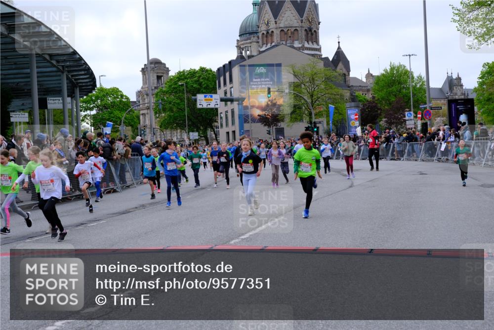 25.04.2026 - Das Zehntel Tim E. http://msf.ph/oto/9577351 25.04.2026 11:00:00 Ziel 5045, 5075, 5078, 5150, 5163, 5197, 5200, 5204, 5208, 5238, 5389, 5429, 5436, 5438, 5439, 5538, 5541, 5574, 5681, 5835, 5889, 5983, 6218, 6314, 6427, 6492, 6516, 6631, 6633, 6648, 6650, 6673, 6694, 6853, 6975, 7015, 7029, 7033, 7045, 7076, 7081, 7098, 7119, 7275, 7283, 7327, 7329, 7338, 7346, 7819, 7850 meine-sportfotos.de