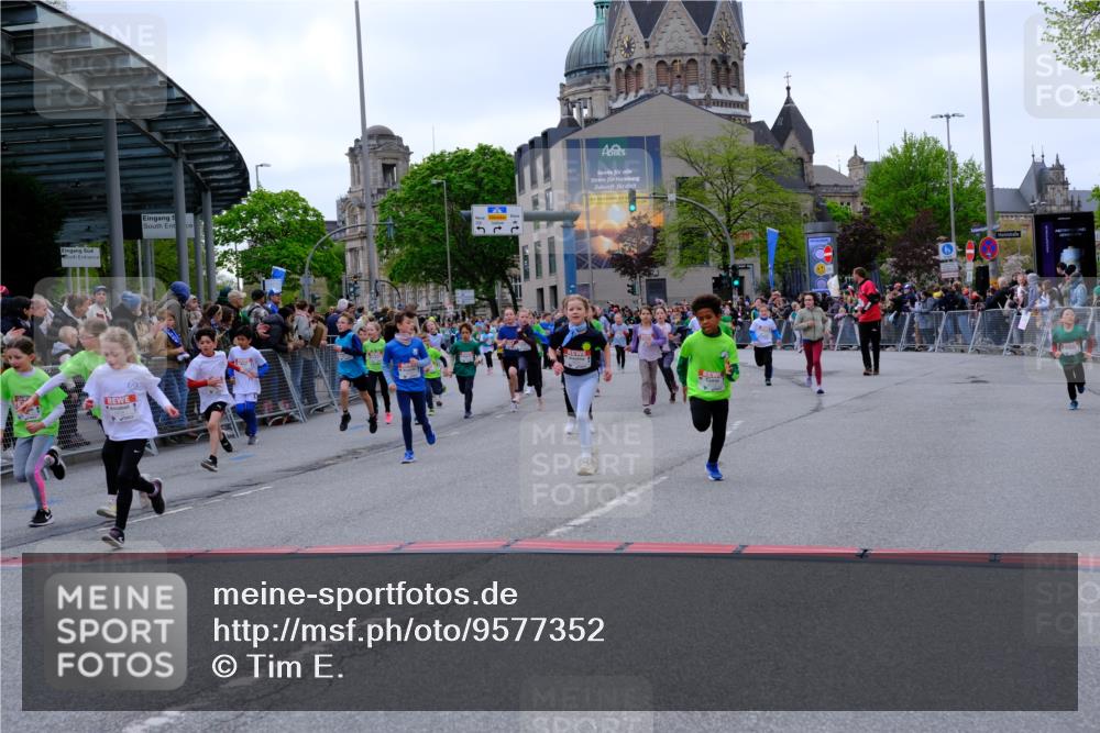 25.04.2026 - Das Zehntel Tim E. http://msf.ph/oto/9577352 25.04.2026 11:00:00 Ziel 5045, 5075, 5078, 5150, 5163, 5197, 5200, 5204, 5208, 5238, 5389, 5429, 5436, 5438, 5439, 5538, 5541, 5574, 5681, 5835, 5889, 5983, 6218, 6314, 6427, 6492, 6516, 6631, 6633, 6648, 6650, 6673, 6694, 6853, 6975, 7015, 7029, 7033, 7045, 7076, 7081, 7098, 7119, 7275, 7283, 7327, 7329, 7338, 7346, 7819, 7850 meine-sportfotos.de