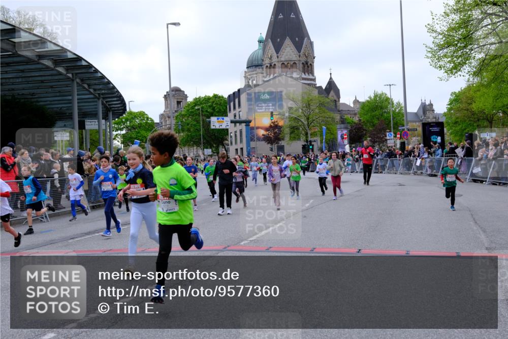 25.04.2026 - Das Zehntel Tim E. http://msf.ph/oto/9577360 25.04.2026 11:00:02 Ziel 5075, 5078, 5150, 5197, 5200, 5204, 5208, 5238, 5389, 5429, 5436, 5439, 5574, 5681, 5724, 5889, 5983, 6179, 6218, 6314, 6362, 6366, 6427, 6492, 6516, 6633, 6650, 6673, 6694, 7015, 7029, 7045, 7076, 7081, 7098, 7119, 7275, 7283, 7327, 7329, 7338, 7346, 7819, 7850 meine-sportfotos.de