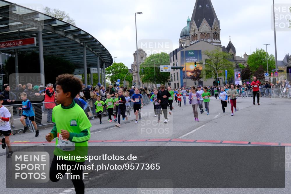 25.04.2026 - Das Zehntel Tim E. http://msf.ph/oto/9577365 25.04.2026 11:00:02 Ziel 5075, 5078, 5150, 5197, 5200, 5204, 5208, 5238, 5389, 5429, 5436, 5439, 5574, 5681, 5724, 5889, 5983, 6179, 6218, 6314, 6362, 6366, 6427, 6492, 6516, 6633, 6650, 6673, 6694, 7015, 7029, 7045, 7076, 7081, 7098, 7119, 7275, 7283, 7327, 7329, 7338, 7346, 7819, 7850 meine-sportfotos.de