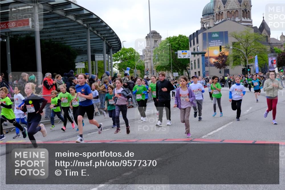 25.04.2026 - Das Zehntel Tim E. http://msf.ph/oto/9577370 25.04.2026 11:00:03 Ziel 5150, 5197, 5200, 5204, 5208, 5238, 5389, 5436, 5439, 5574, 5681, 5724, 5889, 5983, 6179, 6218, 6314, 6362, 6366, 6384, 6390, 6427, 6492, 6516, 6633, 6650, 6673, 6694, 7015, 7029, 7076, 7081, 7098, 7119, 7275, 7283, 7327, 7329, 7338, 7346, 7819, 7850 meine-sportfotos.de