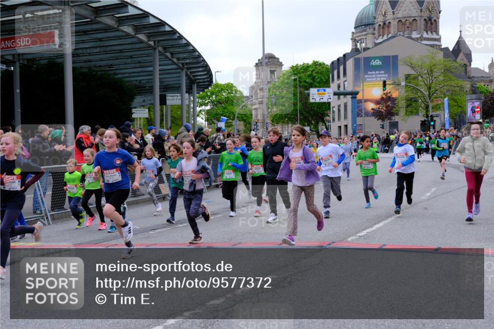 25.04.2026 - Das Zehntel Tim E. http://msf.ph/oto/9577372 25.04.2026 11:00:04 Ziel 5150, 5197, 5200, 5204, 5208, 5238, 5436, 5439, 5681, 5724, 5889, 5983, 6179, 6218, 6314, 6344, 6362, 6366, 6384, 6390, 6427, 6492, 6516, 6633, 6650, 6673, 6694, 7015, 7029, 7076, 7081, 7098, 7119, 7275, 7283, 7327, 7329, 7338, 7346, 7819, 7850 meine-sportfotos.de