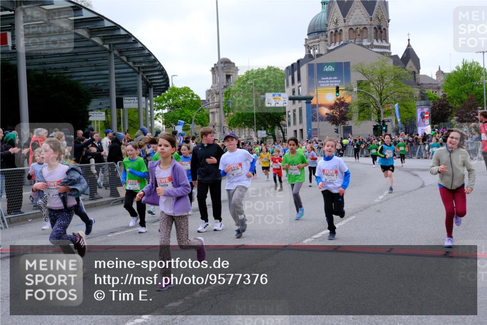 25.04.2026 - Das Zehntel Tim E. http://msf.ph/oto/9577376 25.04.2026 11:00:04 Ziel 5150, 5197, 5200, 5204, 5208, 5238, 5436, 5439, 5681, 5724, 5889, 5983, 6179, 6218, 6314, 6344, 6362, 6366, 6384, 6390, 6427, 6492, 6516, 6633, 6650, 6673, 6694, 7015, 7029, 7076, 7081, 7098, 7119, 7275, 7283, 7327, 7329, 7338, 7346, 7819, 7850 meine-sportfotos.de