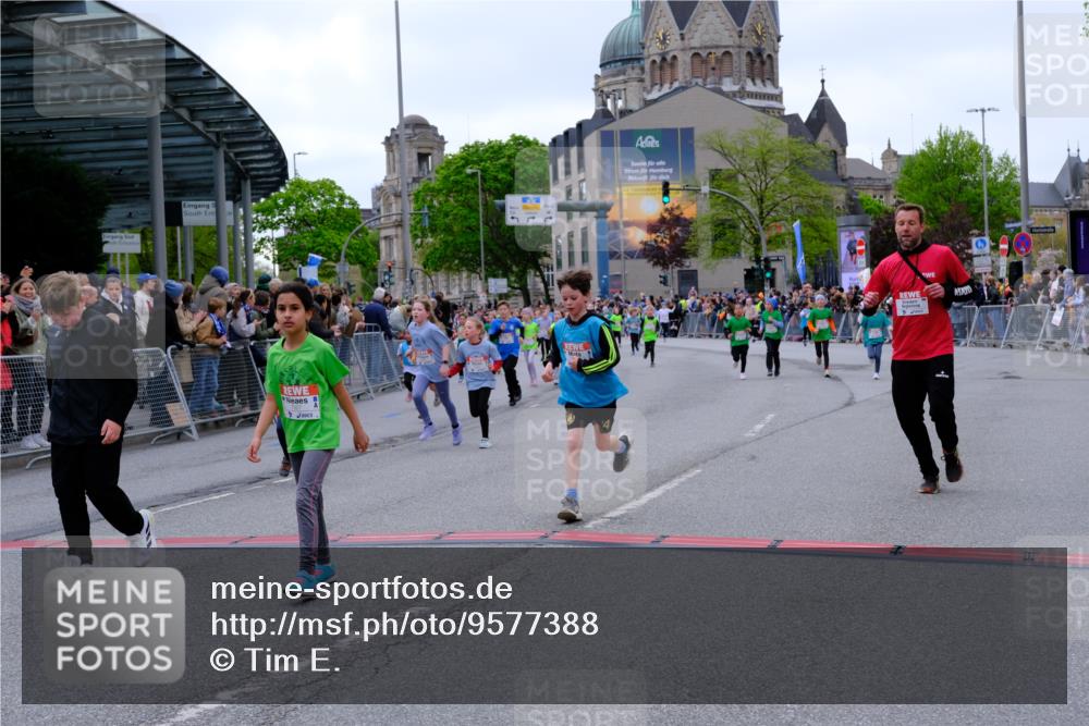 25.04.2026 - Das Zehntel Tim E. http://msf.ph/oto/9577388 25.04.2026 11:00:06 Ziel 5150, 5197, 5200, 5204, 5208, 5238, 5436, 5439, 5681, 5703, 5724, 5841, 5852, 5889, 5900, 5983, 6179, 6218, 6314, 6344, 6362, 6366, 6384, 6390, 6492, 6516, 6633, 6650, 6673, 6694, 7015, 7029, 7098, 7119, 7275, 7283, 7327, 7329, 7346, 7819, 7850, 8017 meine-sportfotos.de