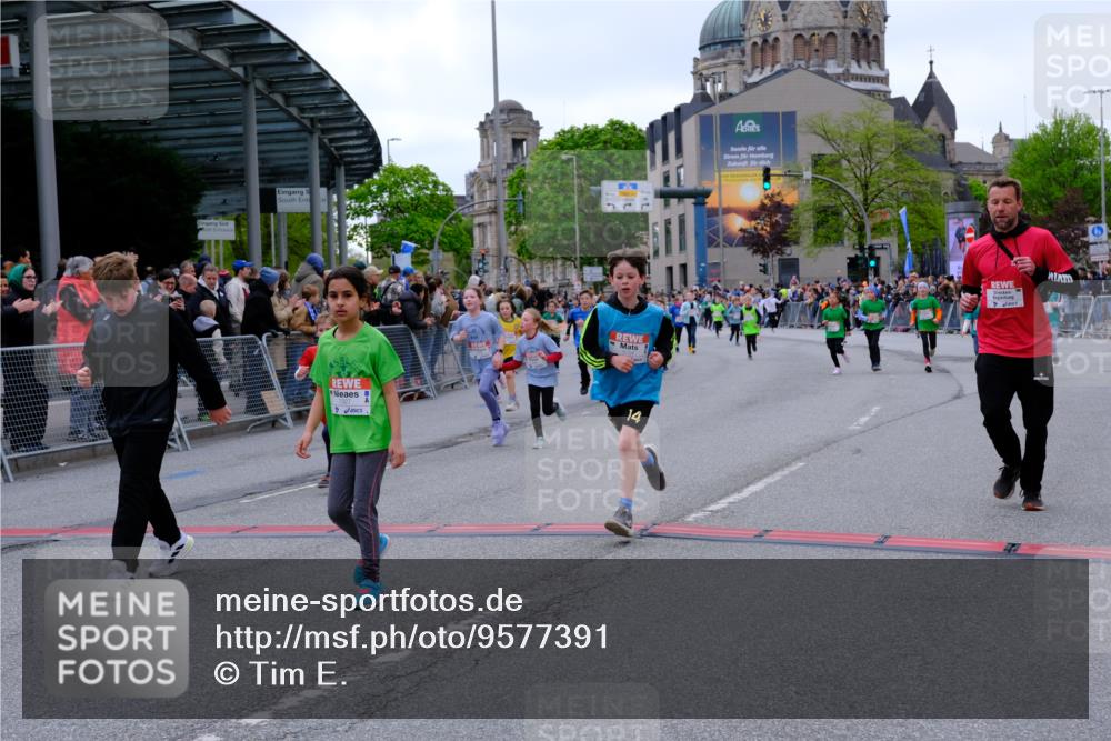 25.04.2026 - Das Zehntel Tim E. http://msf.ph/oto/9577391 25.04.2026 11:00:07 Ziel 5150, 5197, 5200, 5204, 5208, 5238, 5436, 5439, 5681, 5703, 5724, 5841, 5842, 5844, 5852, 5889, 5900, 6179, 6218, 6314, 6344, 6362, 6366, 6384, 6390, 6633, 6650, 6673, 6694, 7015, 7029, 7098, 7119, 7275, 7283, 7327, 7329, 7346, 7819, 7850, 8017 meine-sportfotos.de