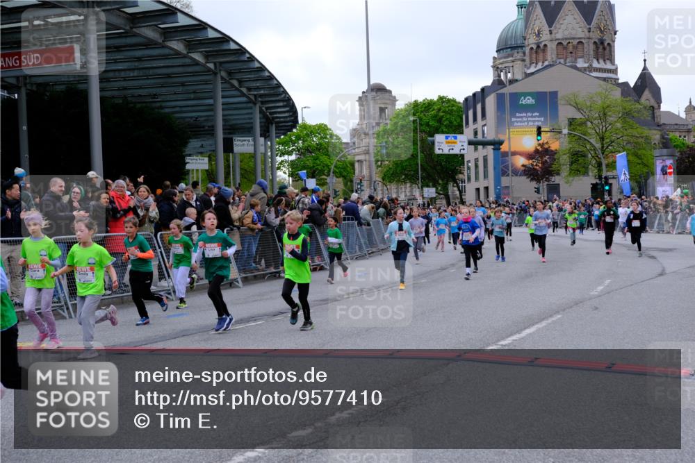 25.04.2026 - Das Zehntel Tim E. http://msf.ph/oto/9577410 25.04.2026 11:00:13 Ziel 5235, 5236, 5503, 5703, 5724, 5840, 5841, 5842, 5844, 5848, 5852, 5900, 6016, 6179, 6344, 6362, 6366, 6384, 6390, 6419, 6695, 6787, 7195, 7494, 7775, 7797, 7846, 8017, 8026, 8027, 8031 meine-sportfotos.de
