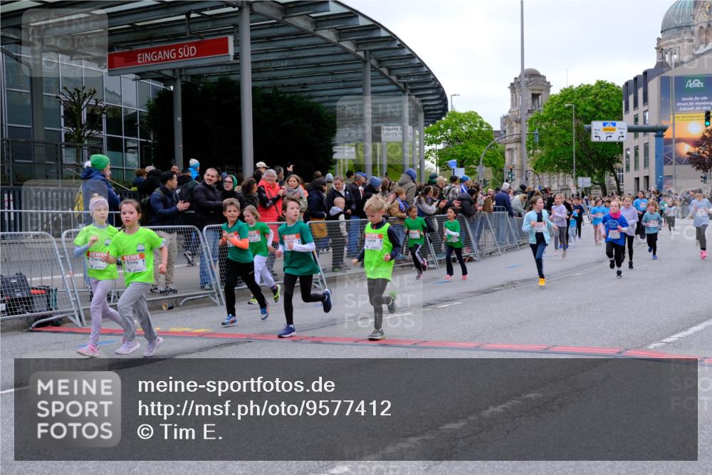 25.04.2026 - Das Zehntel Tim E. http://msf.ph/oto/9577412 25.04.2026 11:00:14 Ziel 5235, 5236, 5247, 5503, 5516, 5703, 5720, 5724, 5840, 5841, 5842, 5844, 5848, 5852, 5900, 6016, 6179, 6344, 6384, 6390, 6419, 6695, 6787, 7195, 7494, 7775, 7797, 7846, 8017, 8026, 8027, 8031 meine-sportfotos.de