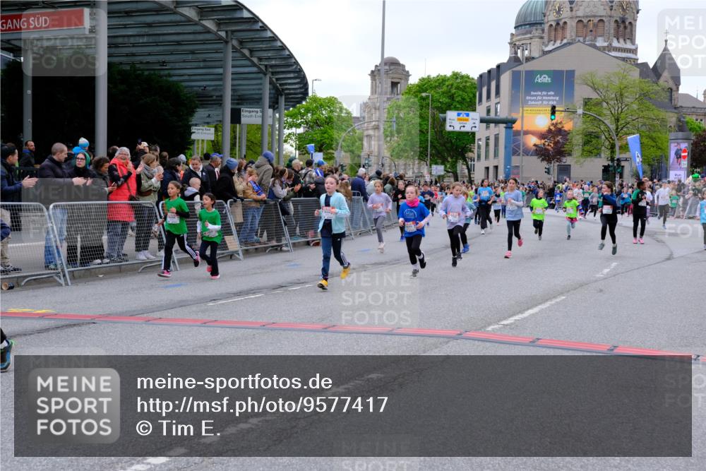 25.04.2026 - Das Zehntel Tim E. http://msf.ph/oto/9577417 25.04.2026 11:00:15 Ziel 3970, 5235, 5236, 5247, 5256, 5503, 5516, 5703, 5720, 5840, 5841, 5842, 5844, 5848, 5852, 5900, 6016, 6344, 6384, 6390, 6419, 6695, 6787, 7195, 7494, 7775, 7797, 7846, 8017, 8026, 8027, 8031 meine-sportfotos.de