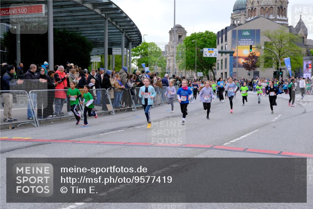 25.04.2026 - Das Zehntel Tim E. http://msf.ph/oto/9577419 25.04.2026 11:00:15 Ziel 3970, 5235, 5236, 5247, 5256, 5503, 5516, 5703, 5720, 5840, 5841, 5842, 5844, 5848, 5852, 5900, 6016, 6344, 6384, 6390, 6419, 6695, 6787, 7195, 7494, 7775, 7797, 7846, 8017, 8026, 8027, 8031 meine-sportfotos.de