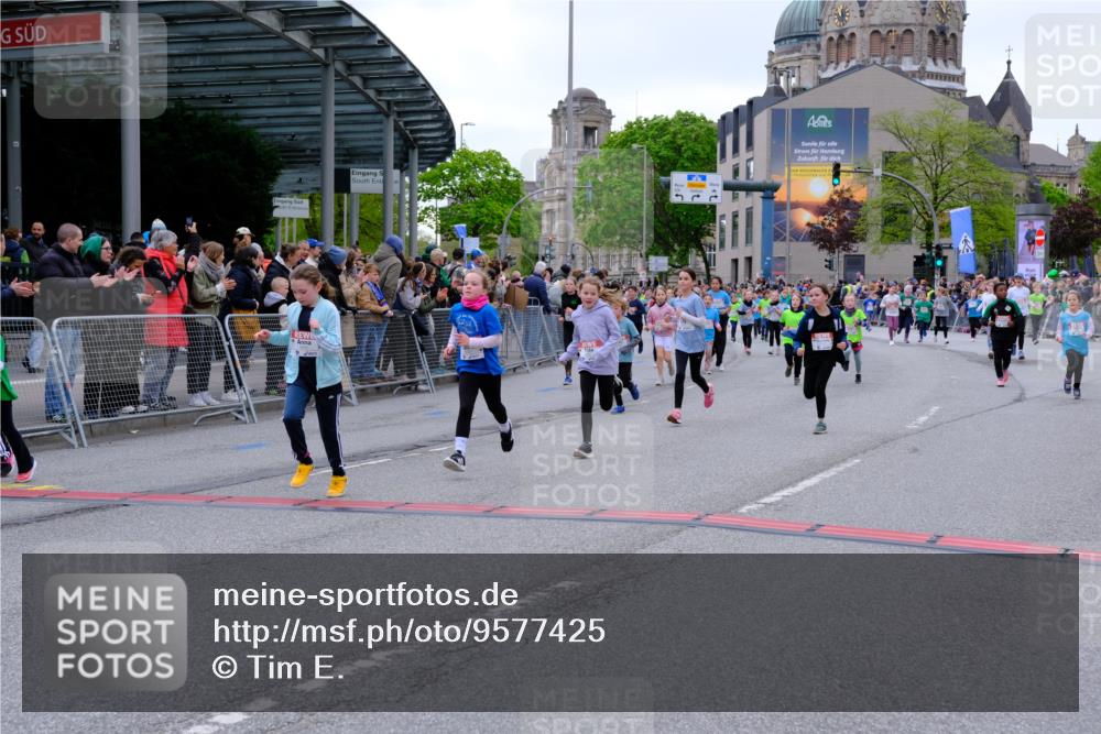 25.04.2026 - Das Zehntel Tim E. http://msf.ph/oto/9577425 25.04.2026 11:00:16 Ziel 3970, 5235, 5236, 5247, 5256, 5503, 5516, 5703, 5720, 5840, 5841, 5842, 5844, 5848, 5852, 5900, 6016, 6344, 6419, 6695, 6787, 6814, 6839, 6931, 7195, 7494, 7775, 7797, 7846, 8017, 8026, 8027, 8031 meine-sportfotos.de