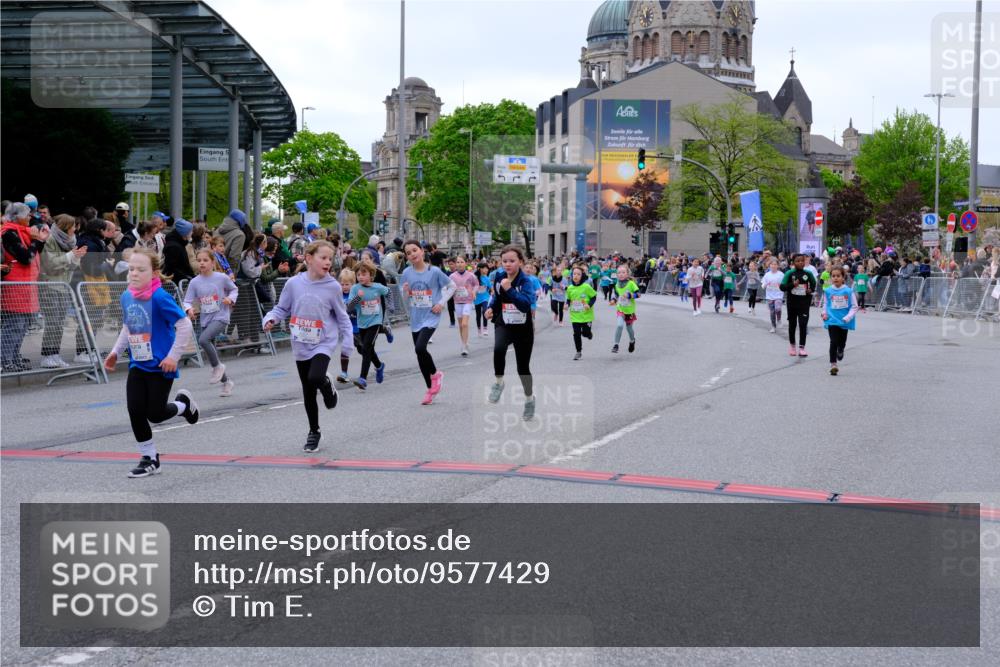 25.04.2026 - Das Zehntel Tim E. http://msf.ph/oto/9577429 25.04.2026 11:00:16 Ziel 3970, 5235, 5236, 5247, 5256, 5503, 5516, 5703, 5720, 5840, 5841, 5842, 5844, 5848, 5852, 5900, 6016, 6344, 6419, 6695, 6787, 6814, 6839, 6931, 7195, 7494, 7775, 7797, 7846, 8017, 8026, 8027, 8031 meine-sportfotos.de