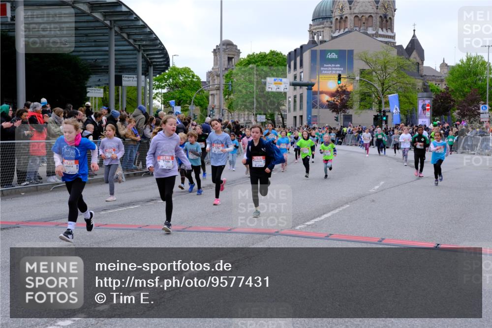 25.04.2026 - Das Zehntel Tim E. http://msf.ph/oto/9577431 25.04.2026 11:00:17 Ziel 3970, 5006, 5007, 5235, 5236, 5247, 5256, 5503, 5516, 5703, 5720, 5840, 5841, 5842, 5844, 5848, 5852, 5900, 6016, 6188, 6419, 6660, 6695, 6787, 6814, 6839, 6931, 7195, 7494, 7775, 7797, 7846, 8017, 8026, 8027, 8031 meine-sportfotos.de
