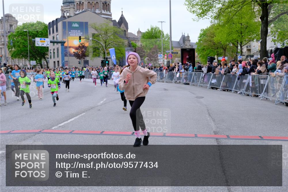 25.04.2026 - Das Zehntel Tim E. http://msf.ph/oto/9577434 25.04.2026 11:00:18 Ziel 3970, 5006, 5007, 5235, 5236, 5247, 5256, 5503, 5516, 5720, 5840, 5841, 5842, 5844, 5848, 5852, 5900, 6016, 6188, 6375, 6376, 6419, 6461, 6660, 6695, 6700, 6787, 6814, 6815, 6839, 6931, 7118, 7195, 7494, 7775, 7797, 7846, 8026, 8027, 8031 meine-sportfotos.de