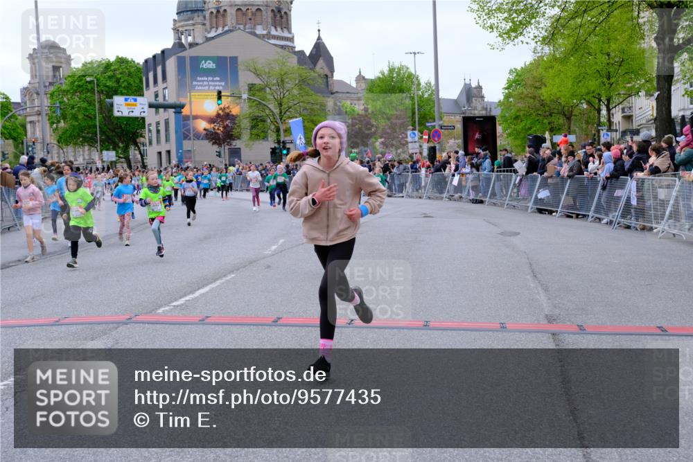 25.04.2026 - Das Zehntel Tim E. http://msf.ph/oto/9577435 25.04.2026 11:00:18 Ziel 3970, 5006, 5007, 5235, 5236, 5247, 5256, 5503, 5516, 5720, 5840, 5841, 5842, 5844, 5848, 5852, 5900, 6016, 6188, 6375, 6376, 6419, 6461, 6660, 6695, 6700, 6787, 6814, 6815, 6839, 6931, 7118, 7195, 7494, 7775, 7797, 7846, 8026, 8027, 8031 meine-sportfotos.de