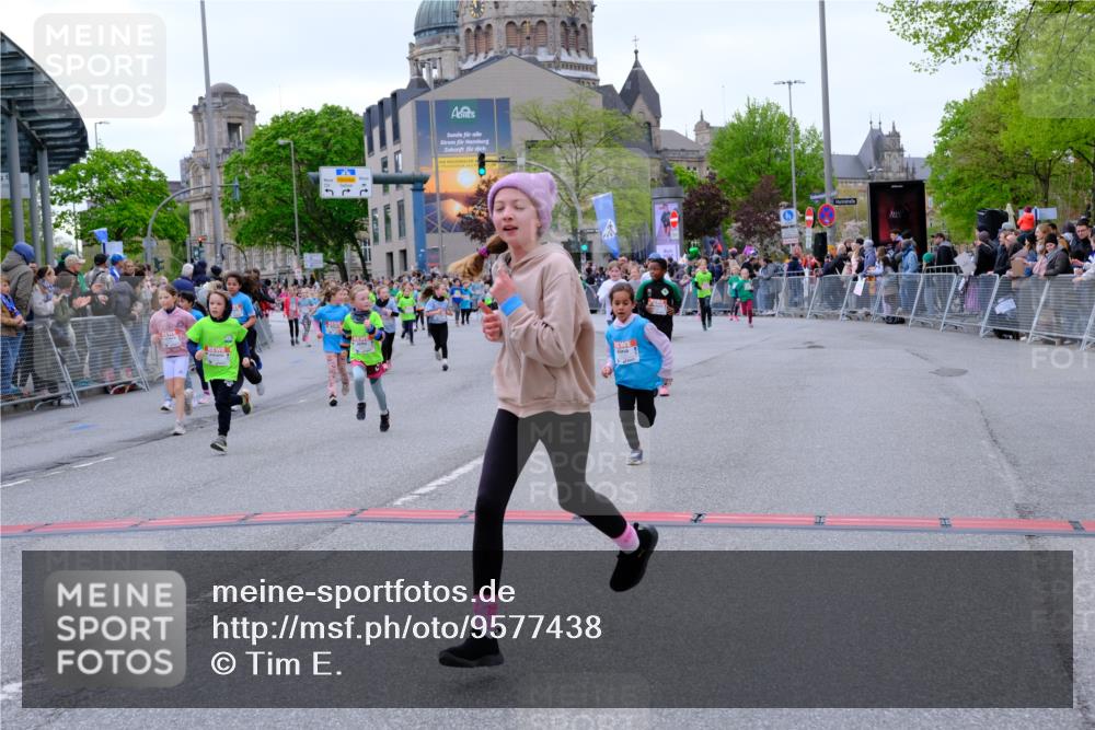 25.04.2026 - Das Zehntel Tim E. http://msf.ph/oto/9577438 25.04.2026 11:00:18 Ziel 3970, 5006, 5007, 5235, 5236, 5247, 5256, 5503, 5516, 5720, 5840, 5841, 5842, 5844, 5848, 5852, 5900, 6016, 6188, 6375, 6376, 6419, 6461, 6660, 6695, 6700, 6787, 6814, 6815, 6839, 6931, 7118, 7195, 7494, 7775, 7797, 7846, 8026, 8027, 8031 meine-sportfotos.de
