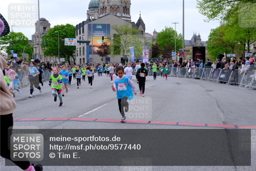 25.04.2026 - Das Zehntel Tim E. http://msf.ph/oto/9577440 25.04.2026 11:00:19 Ziel 3970, 5006, 5007, 5070, 5235, 5236, 5247, 5256, 5503, 5516, 5720, 5840, 5842, 5844, 5848, 6016, 6188, 6375, 6376, 6419, 6461, 6660, 6695, 6700, 6787, 6814, 6815, 6839, 6931, 7118, 7195, 7494, 7775, 7797, 7846, 8026, 8027, 8031 meine-sportfotos.de