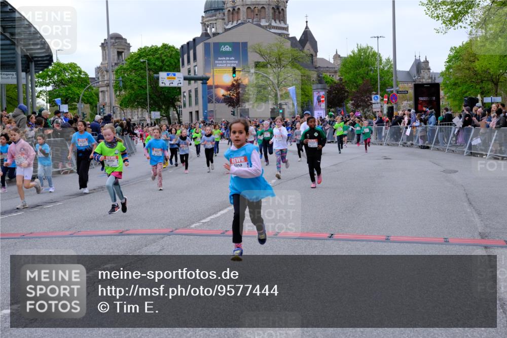 25.04.2026 - Das Zehntel Tim E. http://msf.ph/oto/9577444 25.04.2026 11:00:19 Ziel 3970, 5006, 5007, 5070, 5235, 5236, 5247, 5256, 5503, 5516, 5720, 5840, 5842, 5844, 5848, 6016, 6188, 6375, 6376, 6419, 6461, 6660, 6695, 6700, 6787, 6814, 6815, 6839, 6931, 7118, 7195, 7494, 7775, 7797, 7846, 8026, 8027, 8031 meine-sportfotos.de