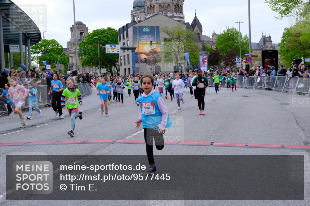 25.04.2026 - Das Zehntel Tim E. http://msf.ph/oto/9577445 25.04.2026 11:00:19 Ziel 3970, 5006, 5007, 5070, 5235, 5236, 5247, 5256, 5503, 5516, 5720, 5840, 5842, 5844, 5848, 6016, 6188, 6375, 6376, 6419, 6461, 6660, 6695, 6700, 6787, 6814, 6815, 6839, 6931, 7118, 7195, 7494, 7775, 7797, 7846, 8026, 8027, 8031 meine-sportfotos.de