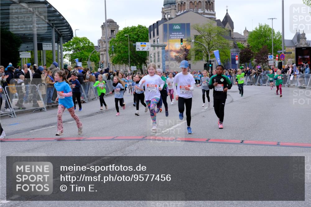 25.04.2026 - Das Zehntel Tim E. http://msf.ph/oto/9577456 25.04.2026 11:00:21 Ziel 3970, 5006, 5007, 5070, 5218, 5222, 5247, 5256, 5503, 5516, 5720, 5748, 5840, 5848, 6188, 6375, 6376, 6419, 6461, 6470, 6521, 6660, 6695, 6700, 6787, 6814, 6815, 6839, 6931, 7082, 7118, 7195, 7494, 7586, 7627, 7775, 7846, 8026, 8027, 8031 meine-sportfotos.de