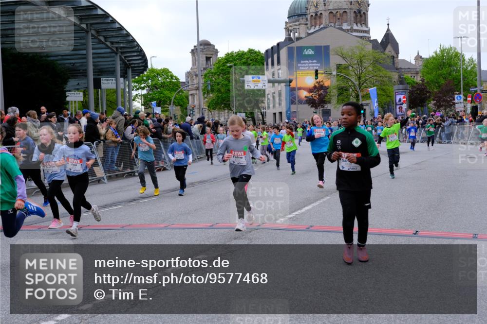 25.04.2026 - Das Zehntel Tim E. http://msf.ph/oto/9577468 25.04.2026 11:00:23 Ziel 3970, 5006, 5007, 5070, 5218, 5222, 5247, 5256, 5503, 5516, 5720, 5748, 5840, 5848, 6188, 6375, 6376, 6419, 6461, 6470, 6521, 6660, 6695, 6700, 6787, 6814, 6815, 6839, 6881, 6931, 7082, 7118, 7195, 7494, 7586, 7627, 8026, 8027, 8031 meine-sportfotos.de