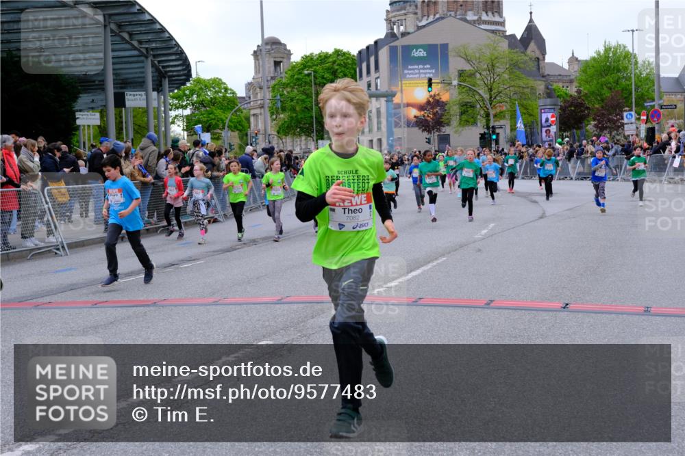 25.04.2026 - Das Zehntel Tim E. http://msf.ph/oto/9577483 25.04.2026 11:00:27 Ziel 3970, 5006, 5007, 5070, 5170, 5218, 5222, 5256, 5265, 5285, 5524, 5748, 5946, 5961, 5984, 6188, 6371, 6375, 6376, 6379, 6446, 6456, 6461, 6470, 6474, 6521, 6660, 6700, 6814, 6815, 6838, 6839, 6854, 6855, 6881, 6931, 7082, 7118, 7577, 7579, 7586, 7627, 8072 meine-sportfotos.de