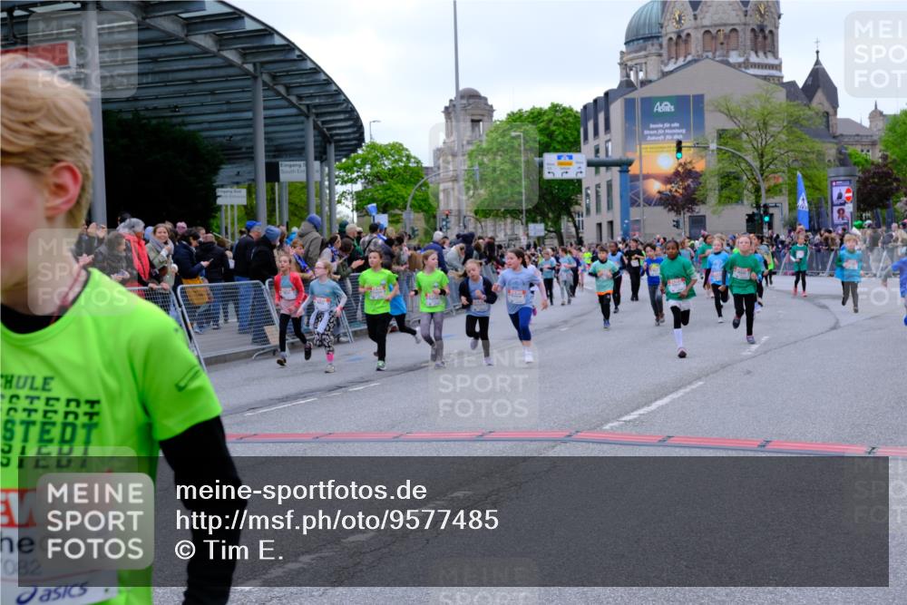 25.04.2026 - Das Zehntel Tim E. http://msf.ph/oto/9577485 25.04.2026 11:00:27 Ziel 3970, 5006, 5007, 5070, 5170, 5218, 5222, 5256, 5265, 5285, 5524, 5748, 5946, 5961, 5984, 6188, 6371, 6375, 6376, 6379, 6446, 6456, 6461, 6470, 6474, 6521, 6660, 6700, 6814, 6815, 6838, 6839, 6854, 6855, 6881, 6931, 7082, 7118, 7577, 7579, 7586, 7627, 8072 meine-sportfotos.de