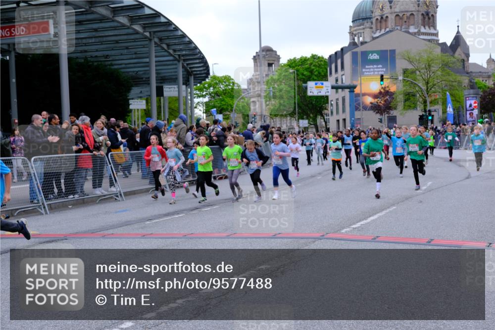 25.04.2026 - Das Zehntel Tim E. http://msf.ph/oto/9577488 25.04.2026 11:00:28 Ziel 5006, 5007, 5070, 5170, 5218, 5222, 5265, 5285, 5524, 5655, 5748, 5946, 5961, 5984, 6188, 6283, 6371, 6375, 6376, 6379, 6446, 6456, 6461, 6470, 6474, 6521, 6660, 6700, 6814, 6815, 6838, 6839, 6854, 6855, 6881, 6931, 7082, 7118, 7525, 7541, 7577, 7579, 7586, 7627, 7686, 8072 meine-sportfotos.de