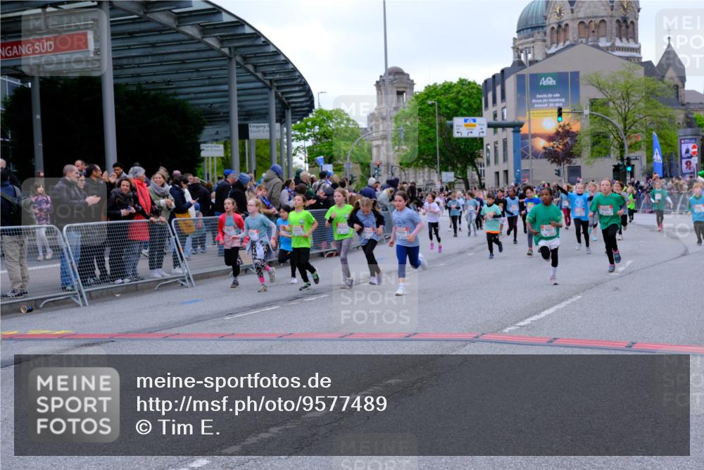 25.04.2026 - Das Zehntel Tim E. http://msf.ph/oto/9577489 25.04.2026 11:00:28 Ziel 5006, 5007, 5070, 5170, 5218, 5222, 5265, 5285, 5524, 5655, 5748, 5946, 5961, 5984, 6188, 6283, 6371, 6375, 6376, 6379, 6446, 6456, 6461, 6470, 6474, 6521, 6660, 6700, 6814, 6815, 6838, 6839, 6854, 6855, 6881, 6931, 7082, 7118, 7525, 7541, 7577, 7579, 7586, 7627, 7686, 8072 meine-sportfotos.de