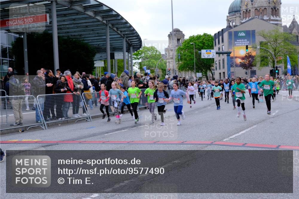 25.04.2026 - Das Zehntel Tim E. http://msf.ph/oto/9577490 25.04.2026 11:00:28 Ziel 5006, 5007, 5070, 5170, 5218, 5222, 5265, 5285, 5524, 5655, 5748, 5946, 5961, 5984, 6188, 6283, 6371, 6375, 6376, 6379, 6446, 6456, 6461, 6470, 6474, 6521, 6660, 6700, 6814, 6815, 6838, 6839, 6854, 6855, 6881, 6931, 7082, 7118, 7525, 7541, 7577, 7579, 7586, 7627, 7686, 8072 meine-sportfotos.de