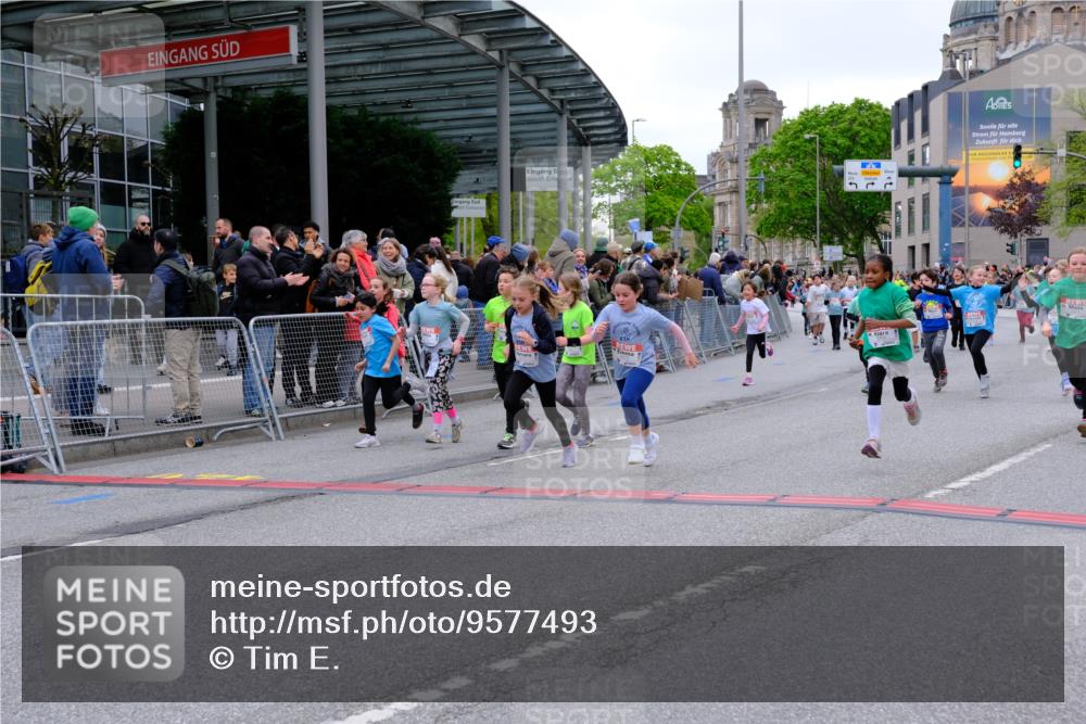 25.04.2026 - Das Zehntel Tim E. http://msf.ph/oto/9577493 25.04.2026 11:00:29 Ziel 5006, 5007, 5070, 5170, 5218, 5222, 5265, 5285, 5524, 5655, 5748, 5946, 5961, 5984, 6188, 6283, 6371, 6375, 6376, 6379, 6446, 6456, 6461, 6470, 6474, 6521, 6660, 6700, 6815, 6838, 6854, 6855, 6881, 7046, 7056, 7082, 7118, 7525, 7541, 7577, 7579, 7586, 7627, 7686, 7810, 8072 meine-sportfotos.de