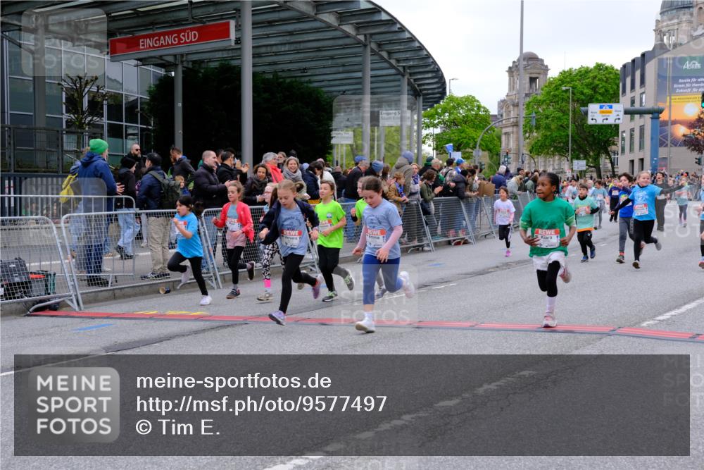 25.04.2026 - Das Zehntel Tim E. http://msf.ph/oto/9577497 25.04.2026 11:00:29 Ziel 5006, 5007, 5070, 5170, 5218, 5222, 5265, 5285, 5524, 5655, 5748, 5946, 5961, 5984, 6188, 6283, 6371, 6375, 6376, 6379, 6446, 6456, 6461, 6470, 6474, 6521, 6660, 6700, 6815, 6838, 6854, 6855, 6881, 7046, 7056, 7082, 7118, 7525, 7541, 7577, 7579, 7586, 7627, 7686, 7810, 8072 meine-sportfotos.de